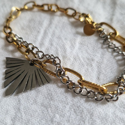 RAPHAËL – Bracelet pièce unique double chaîne dorée et argentée avec pampille éventail en acier inoxydable