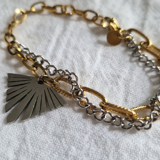 RAPHAËL – Bracelet pièce unique double chaîne dorée et argentée avec pampille éventail en acier inoxydable