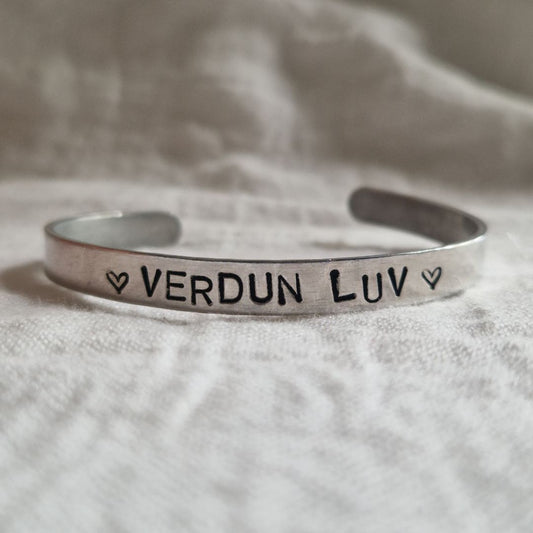 VERDUN LUV – Jonc en aluminium personnalisable gravé à la main avec le quartier de ton choix