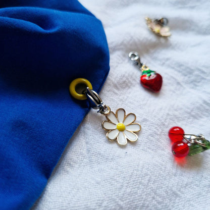 MICHICHOU – Chouchou tricolore fait main avec breloque michichi au choix